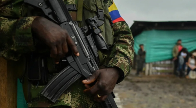 Nuevos enfrentamientos en Colombia entre ELN y  FARC dejan 16 muertos