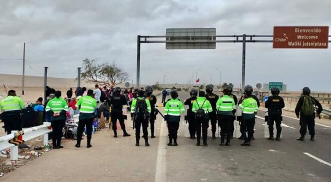 Perú despliega 180 policías en la frontera con Chile para prevenir migración irregular