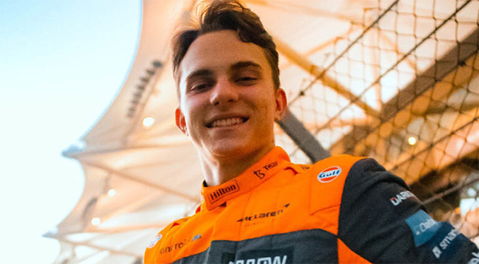 Óscar Piastri renueva con McLaren hasta 2026
