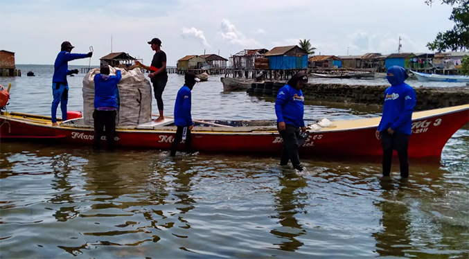 «Pesca tu Plástico» llega al municipio Mara por la preservación del Lago de Maracaibo