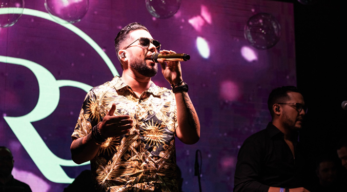 Roberto González cantará con Súper Combo Los Tropicales, Los Blanco y Madero Show en Maracaibo este 30-O