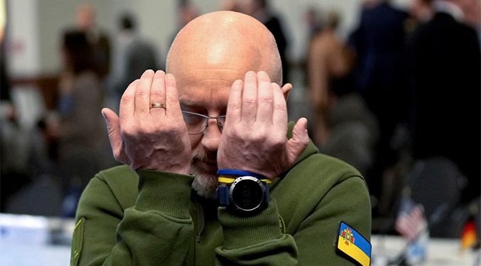 Dimiten tres viceministros de Defensa de Ucrania