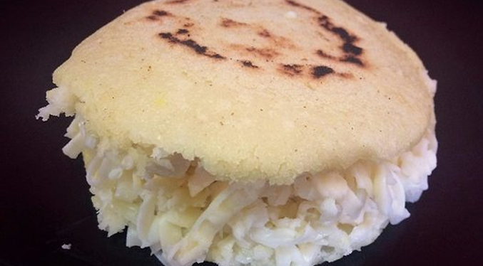 Preparar a diario arepas con queso para el colegio supera el salario mínimo en Zulia