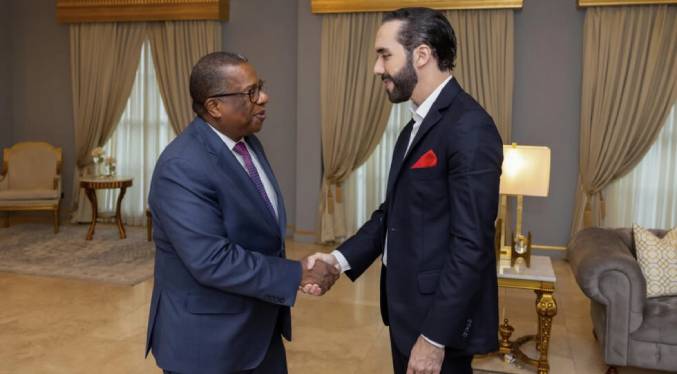 Un alto funcionario de EEUU habla con Bukele sobre el apoyo de El Salvador a una misión en Haití