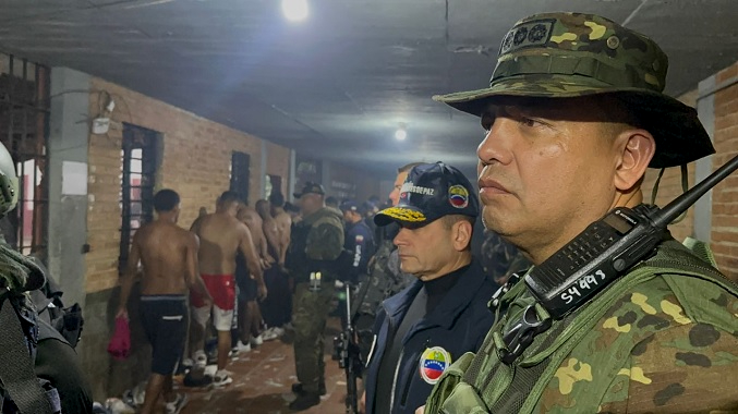 Ceballos anuncia «control total» de la cárcel de Tocuyito tras operativo