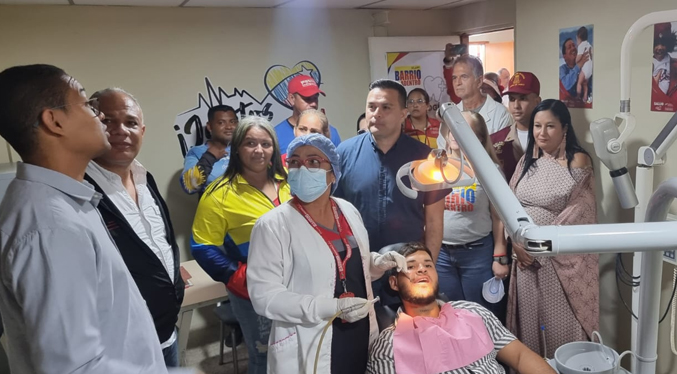 Entregan rehabilitado el Consultorio Médico Popular Añú Indio Miguel en Santa Rosa de Agua