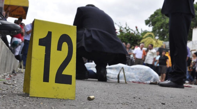 Un fallecido deja un enfrentamiento entre policías y delincuentes en Falcón