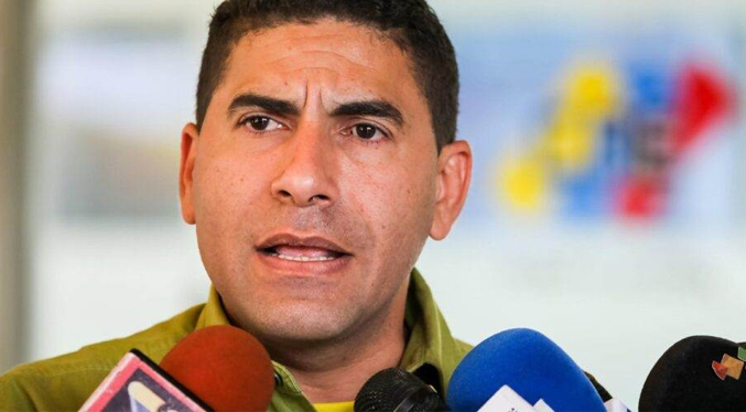 Luis Ratti se autoproclama candidato presidencial de Vente Venezuela