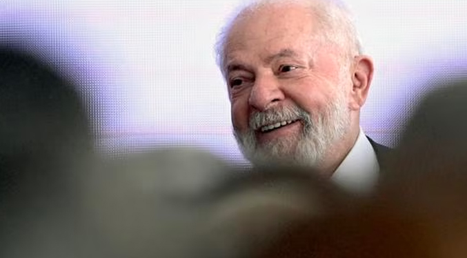 Lula recibe la alta médica anticipada tras una cirugía en la cadera