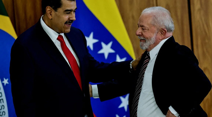 Lula pide a Maduro que informe sobre las negociaciones con Washington
