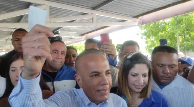 Manuel Rosales promete apoyo al ganador de la elección Primaria en 2024