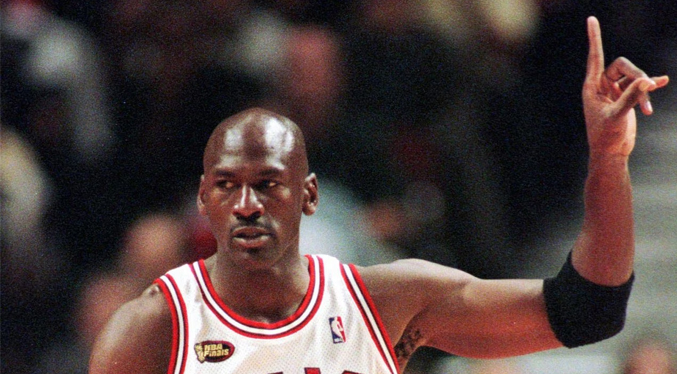 Michael Jordan es el primer deportista en la lista de los más ricos de EEUU