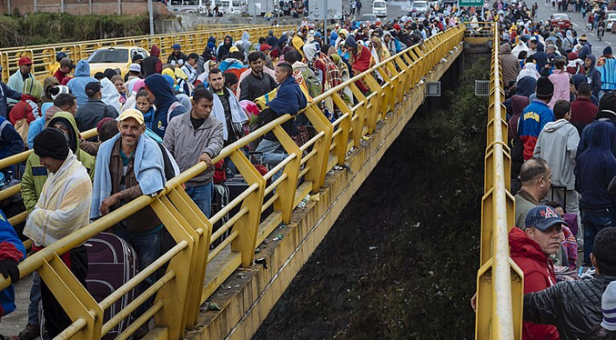 Acnur estima la llegada de hasta seis mil migrantes diarios en la frontera sur de México