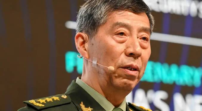 China destituye a su ministro de Defensa desaparecido
