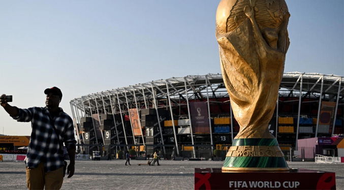 FIFA plantea un Mundial-2030 en tres continentes y con acento español
