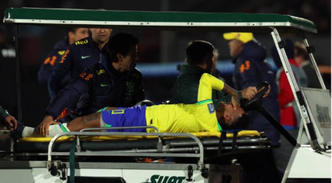 Neymar será sometido a una cirugía este jueves en Brasil