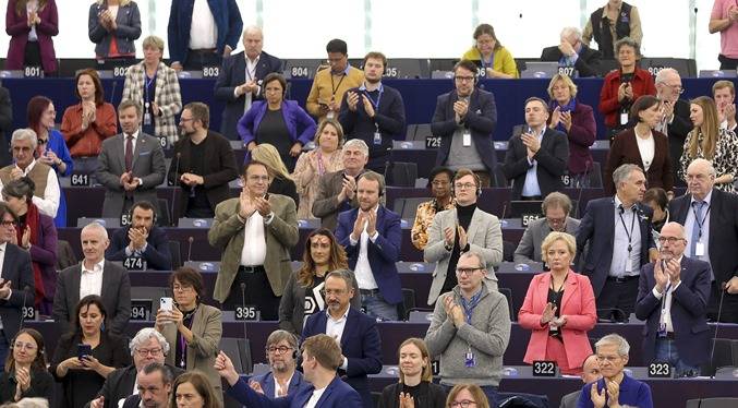 El Parlamento Europeo pide una “pausa humanitaria” en el conflicto en Oriente Medio