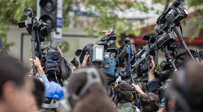 Senador colombiano advierte que Petro tiene un peligroso discurso contra el periodismo