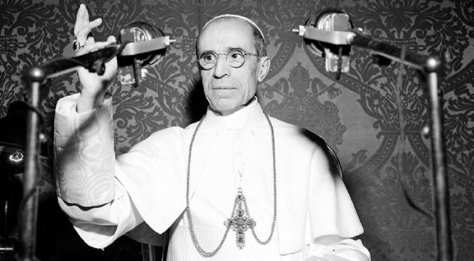 Archivos de Pío XII alimentan debates sobre el silencio del papa ante el Holocausto