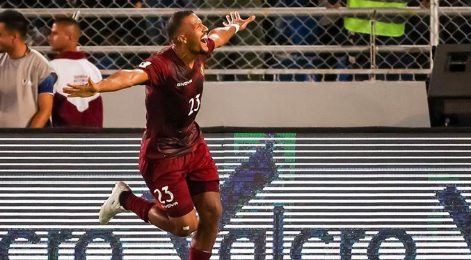 Salomón Rondón se consolida como máximo goleador de la Vinotinto en su centésimo partido