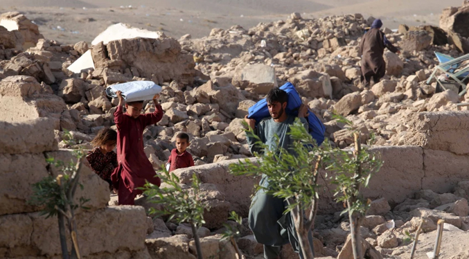 Registran nueva réplica en Afganistán tras el terremoto de 6,3