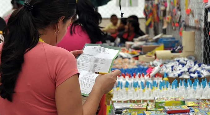 Cámara Venezolana de Editores reporta movimiento en las librerías por listas de útiles escolares