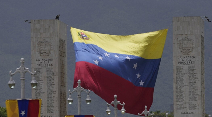 Venezuela confirma que mantiene negociaciones con EEUU para que sean levantadas las sanciones