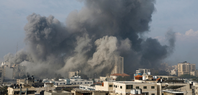 Israel mata a jefe de la fuerza aérea de Hamás en intensos bombardeos durante la noche