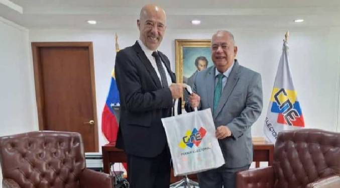 Presidente del CNE sostuvo reunión con embajador de Argentina en Venezuela