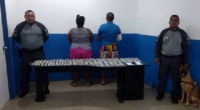 Polisur detiene un hombre y una mujer con 705 envoltorios de presunta cocaína