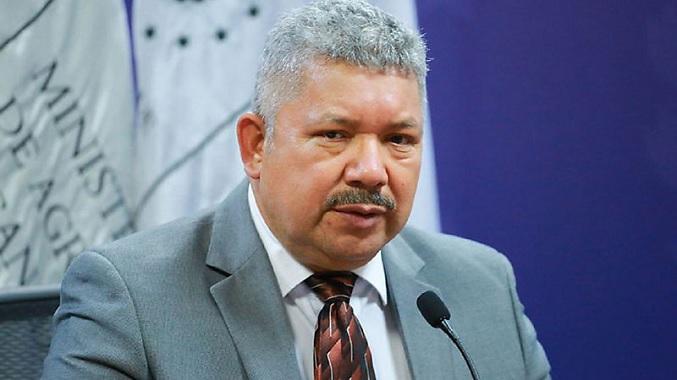 Detienen en El Salvador al expresidente de un banco estatal por cargos de corrupción
