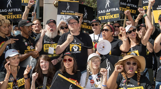 Actores y estudios de Hollywood mantienen conversaciones sobre la huelga
