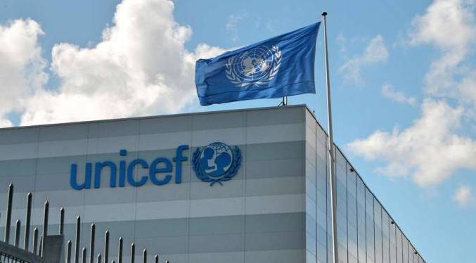 Venezuela suscribe acuerdo con Unicef para proteger a los niños ante la crisis climática