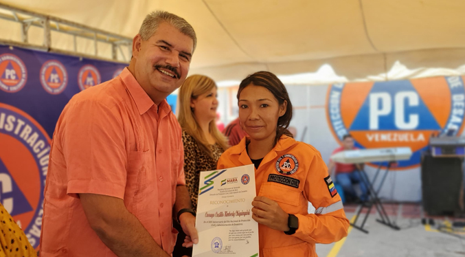 Alcalde Luis Caldera entrega reconocimientos a funcionarios de Protección Civil en Mara