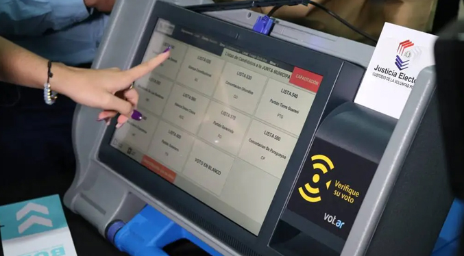 CNE inicia la auditoría de software de máquinas de votación para el Referendo