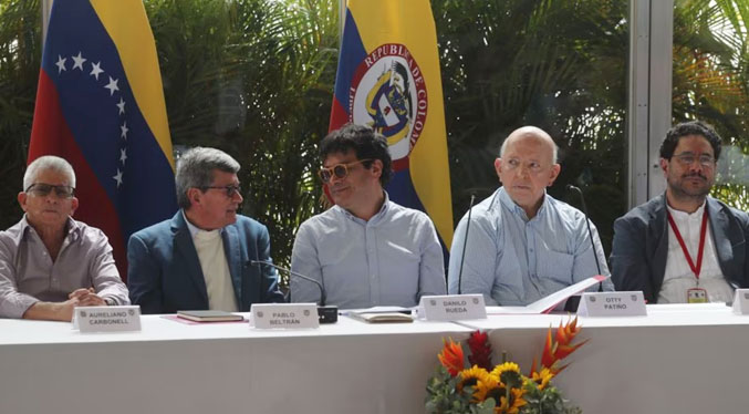 Gobierno colombiano y ELN se reunirán en México a partir del 30-N