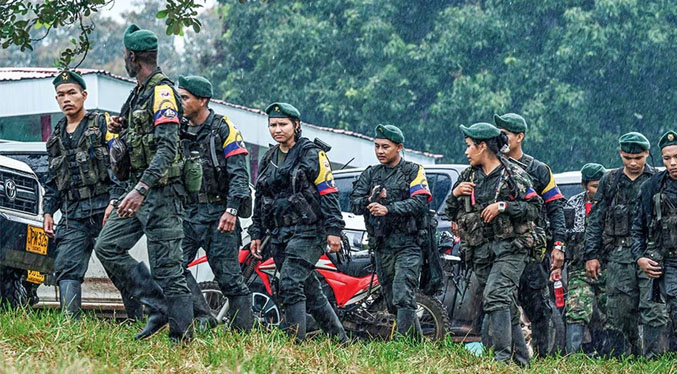 Disidentes de “Iván Mordisco” denuncian una emboscada a un comando del Ejército de Colombia