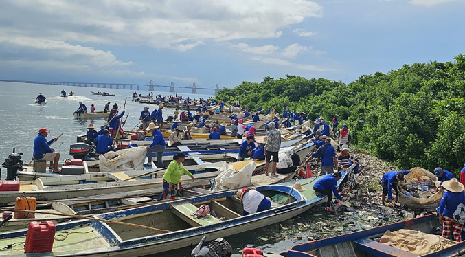 Más de 193 mil toneladas de plástico recolectadas en el Lago de Maracaibo