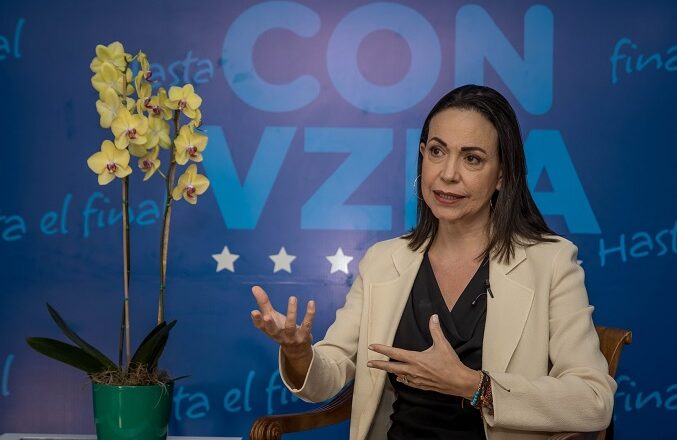 María Corina Machado: Mi candidatura es un «reto al sistema» y un «desafío» al chavismo