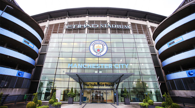 Manchester City anuncia récord de ingresos para un club inglés