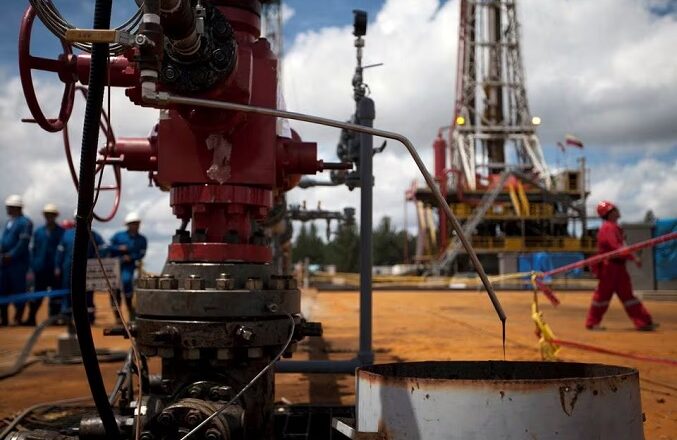 Suspensión de las sanciones petroleras a Venezuela causa desorden en el mercado petrolero chino