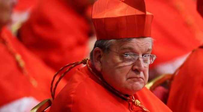 Papa deja sin apartamento y sueldo a Burke, uno de los cardenales que más lo crítica