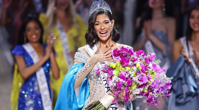 Representante de Nicaragua es coronada Miss Universo 2023 en San Salvador