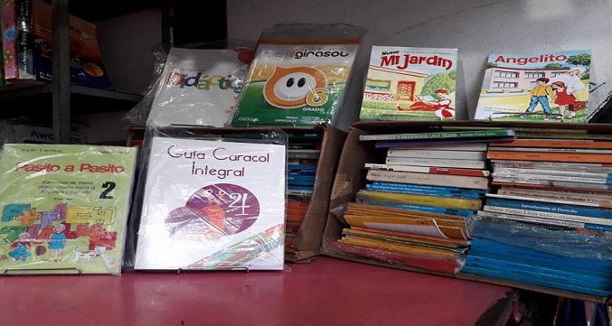Cámara Venezolana del Libro insiste en que los colegios públicos no dependan de la Colección Bicentenario
