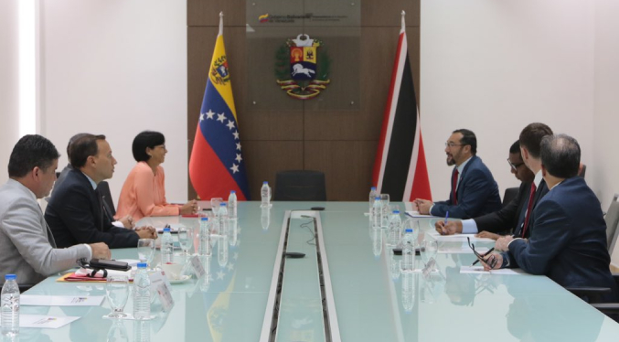 Venezuela y Trinidad y Tobago estudian fortalecimiento de cooperación energética