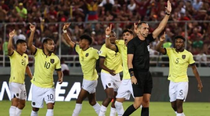 Inicio con polémica: Gol anulado a Ecuador ante Venezuela