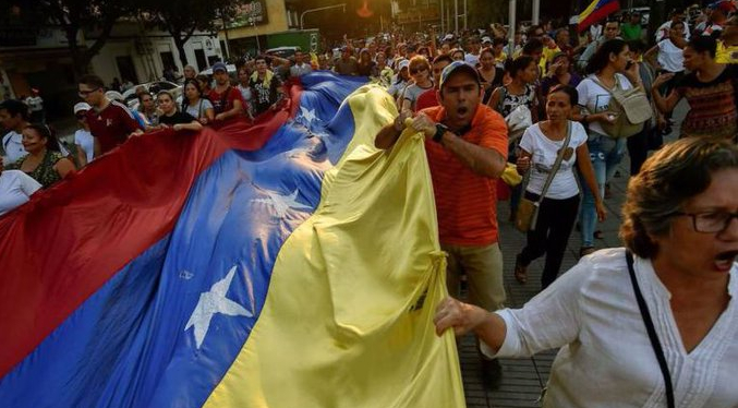 Migración venezolana en 80 países exige votar en presidenciales 2024