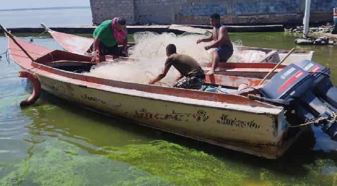 Pescadores zulianos exigen indemnización a Pdvsa por derrames petroleros en el Lago de Maracaibo