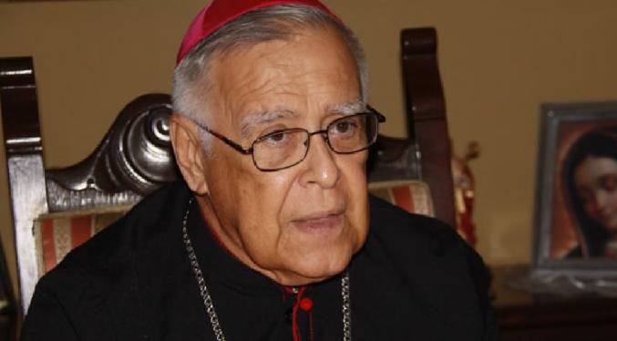 Familiares de Monseñor Roberto Lückert recaudan fondos para costear terapias, medicinas y cuidados