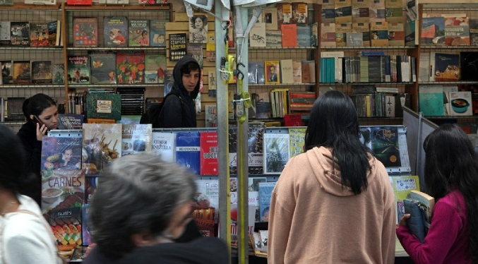 UCAB inaugura feria del libro con invitados de España